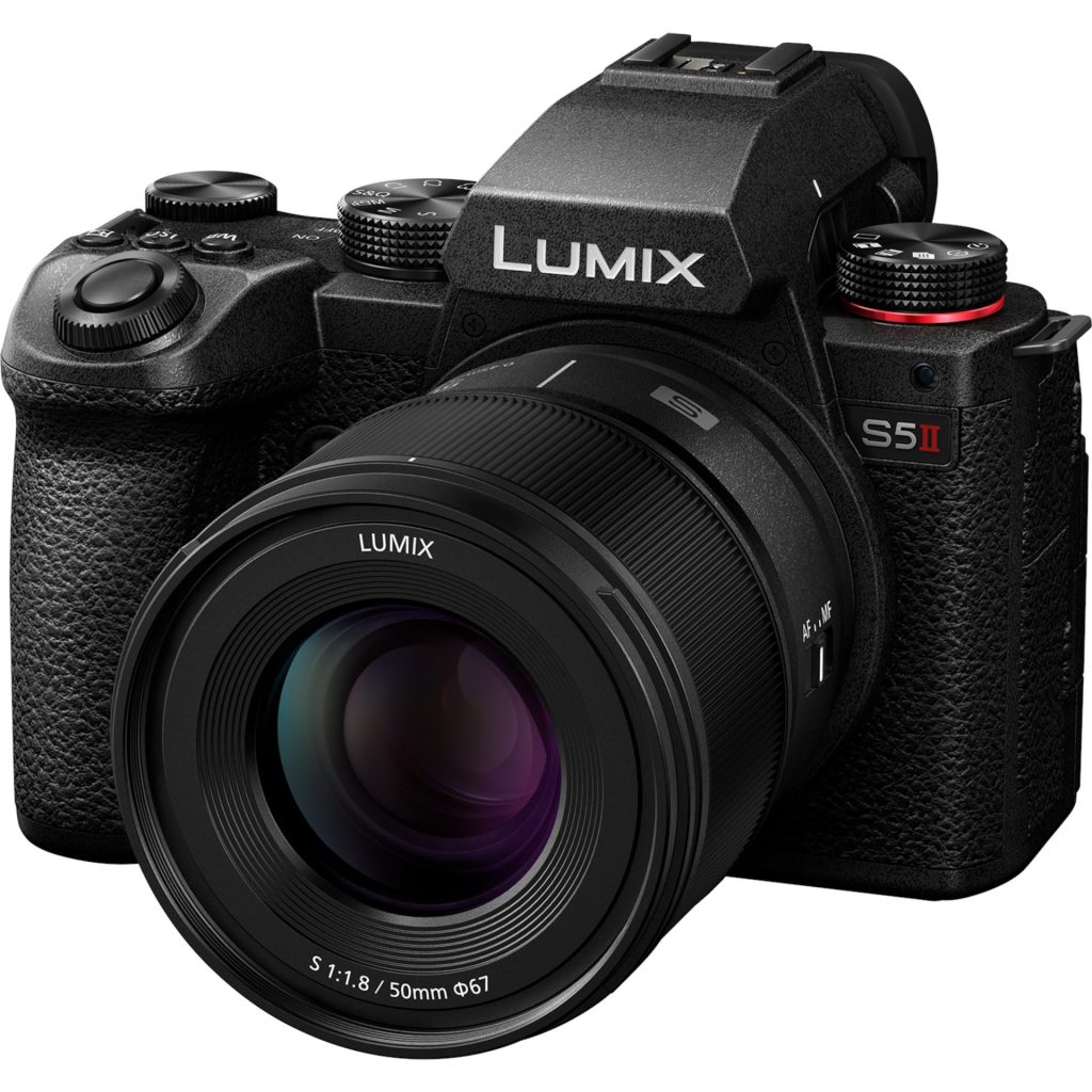 CASHBACK do 1680 PLN 23 Panasonic DC-S5M2C Lumix pełnoklatkowy aparat bezlusterkowy DC-S5M2 + obiektyw S-S50E 50mm, F1.8 (CMOS 24.2MP, AF z wykrywaniem fazy, Active I.S.)