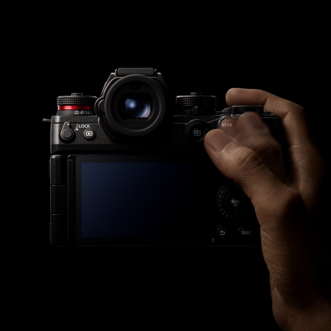 Panasonic DC-S1M2ME ast 2702504.jpg.pub.thumb.644.644