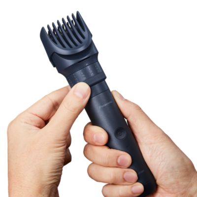 Panasonic XSHAPE PACK 1 CEEG Panasonic XSHAPE PACK 1 MULTISHAPE modułowy system do pielęgnacji osobistej zestaw do strzyżenia, trymer do nosa (ER-CBL1, ER-CTW1, ER-CSF1, ER-CNT1) 31 Panasonic XSHAPE PACK 1 CEEG mens 2022 OV seemore ER CKL2 09 2