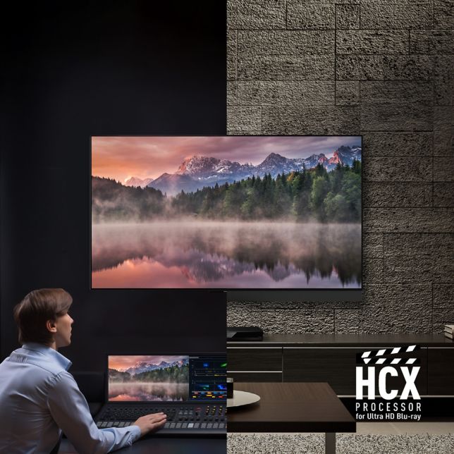 Panasonic DP-UB820AGK Panasonic DP-UB820AG odtwarzacz Blu-ray Ultra HD (procesor HCX, 4K, obsługa wielu formatów HDR, wielokanałowe wyjście analogowe dźwięku 7.1) 2 Procesor HCX zapewniający precyzyjne odwzorowanie kolorów oraz reprodukcję HDR, co pozwala uzyskać oszałamiającą jakość obrazu 4K
