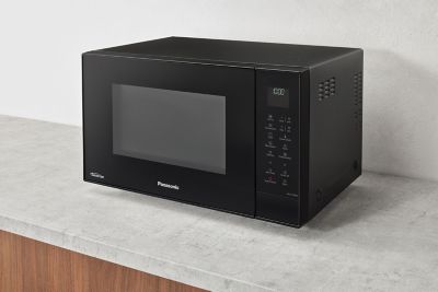 Panasonic NN-CT56RBEPG Panasonic NN-CT56RB kuchenka mikrofalowa Inverter Slim z grillem i funkcją Air Fry (1000 W, termoobieg, 27l, kosz do smażenia beztłuszczowego), czarna 43 Panasonic NN-CT56RBEPG 02 NN CT56RB compact 1